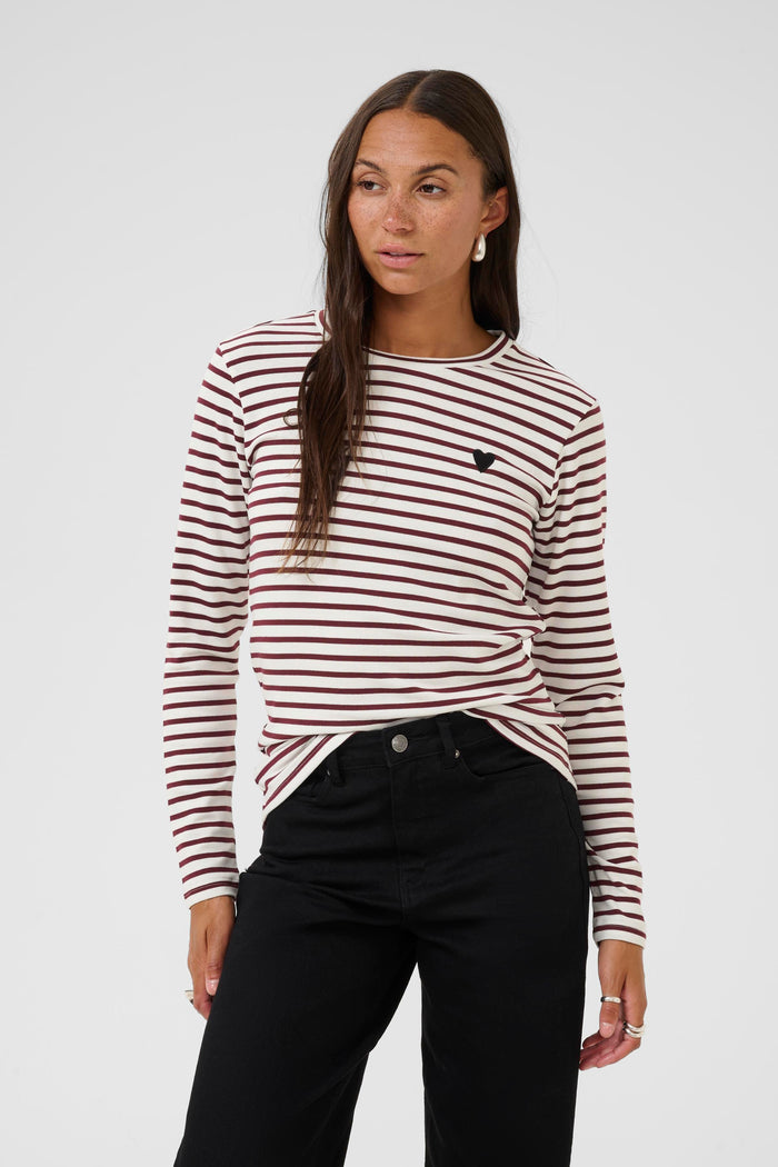 Kaffe Liddy Chalk/Windsor Wine Stripe Top with Black Heart, 10502821
