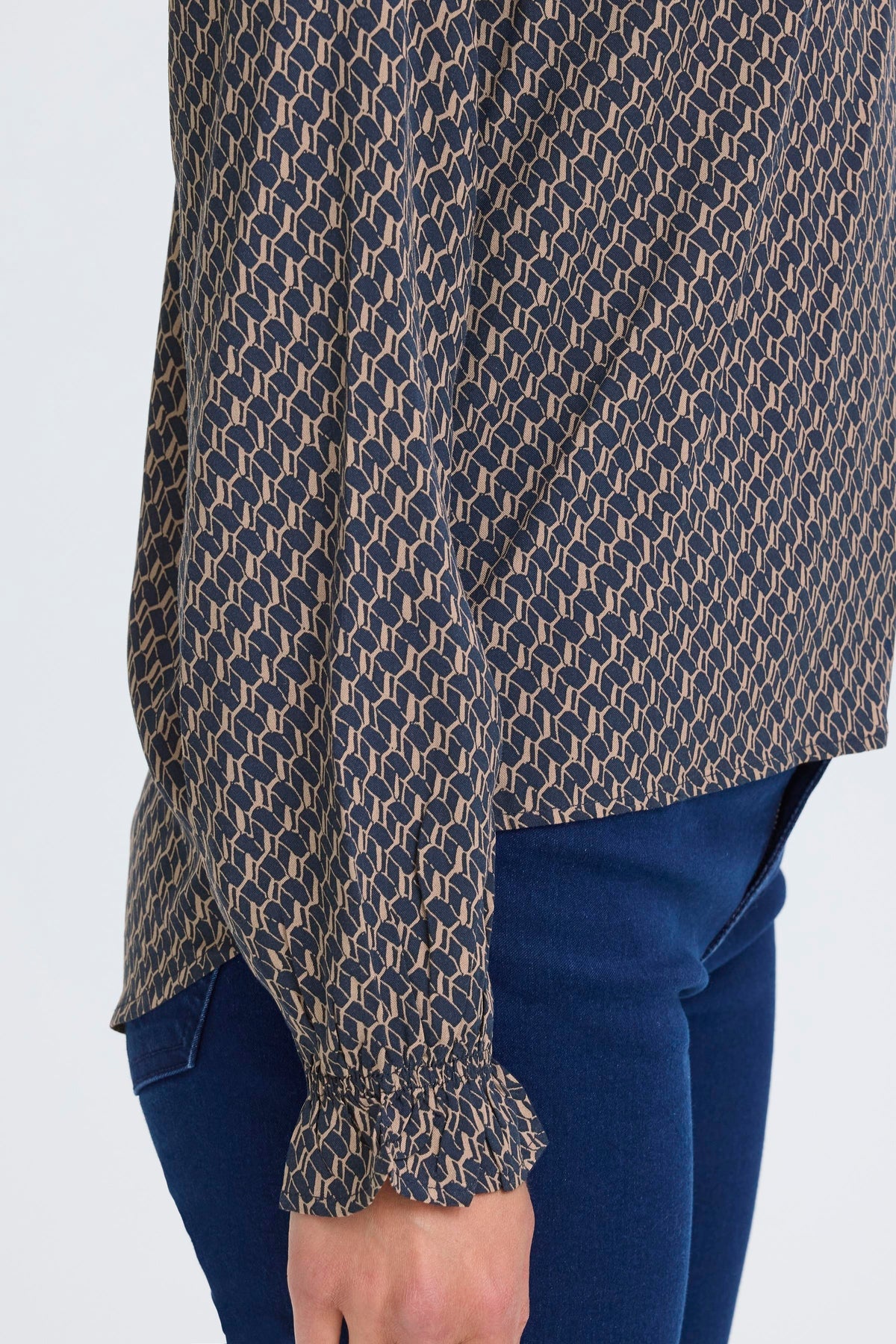 Fransa FrFlowy Desert Taupe Abstract Printed V-Neck Top