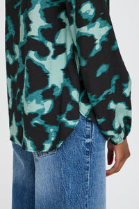 B.Young Byibine Blurry Green Abstract Printed V-Neck Blouse, 20817064
