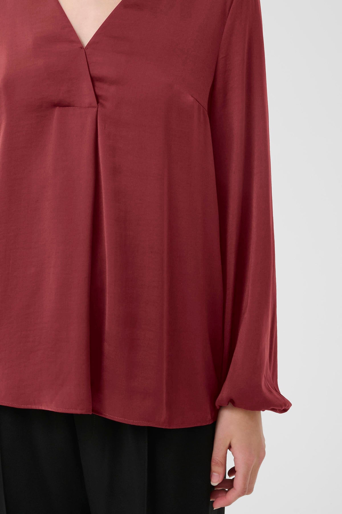 InWear Rinda Cabernet V-Neck Long Sleeve Top