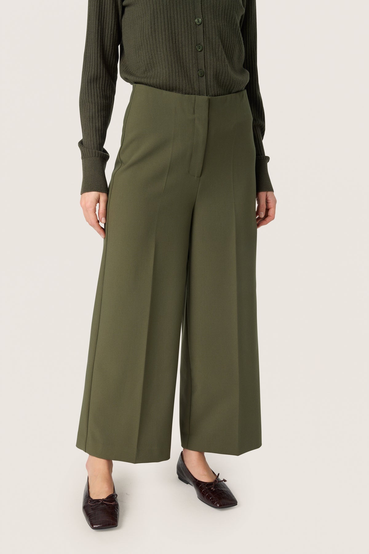 Soaked in Luxury Corinne Grape Leaf Wide Cropped Culotte Trouser, 30407013