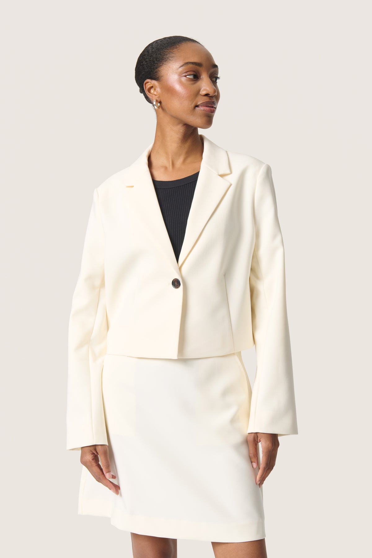 Soaked in Luxury SlCorinne Ultimate White Cropped Blazer