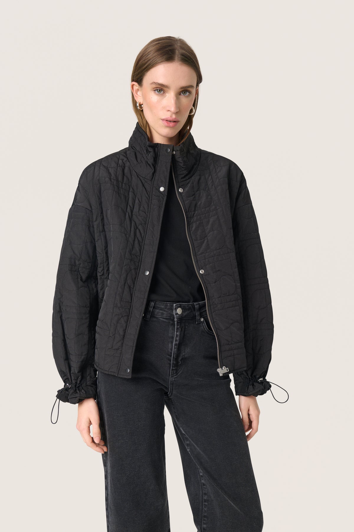 Soaked in Luxury SLJackline Black Ultimate Quilted Oversized Short Jacket