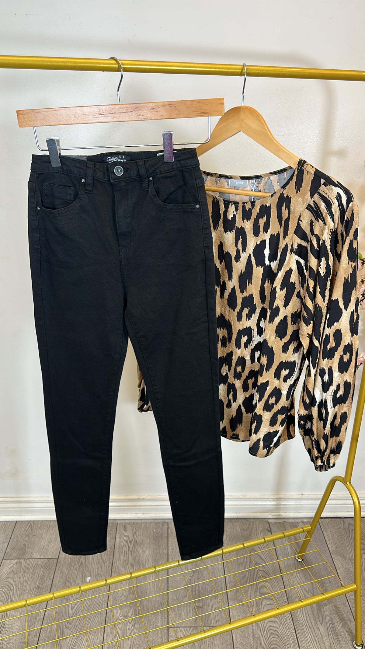 BESTSELLER - BACK IN STOCK - Toxik ORIGINAL Highwaisted Ultra Black Bum Lift Skinny Jeans