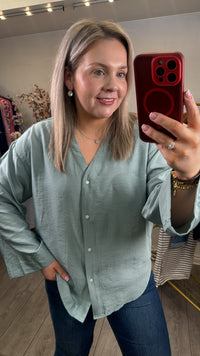 Soaked in Luxury Leodora Silver Blue V-Neck Oversized Blouse, 30408093