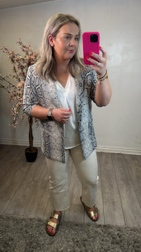 Toxik Highwaisted Wide Leg Culotte Cream Beige Stud Cropped Jeans