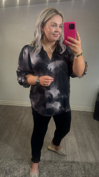 BESTSELLER - BACK IN STOCK - Toxik ORIGINAL Highwaisted Ultra Black Bum Lift Skinny Jeans