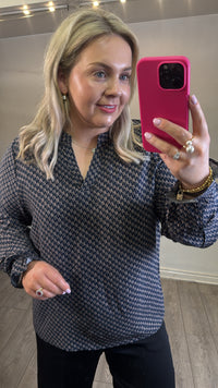 Fransa FrFlowy Desert Taupe Abstract Printed V-Neck Top