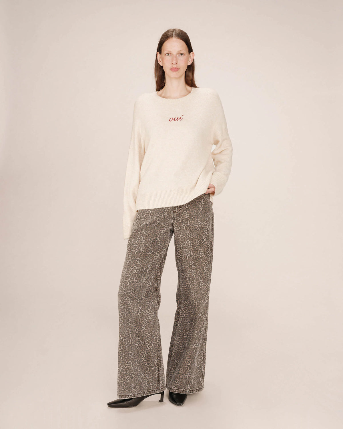 Grace & Mila Saints Oatmeal Beige 'OUI' Burgundy Embroidered Knit