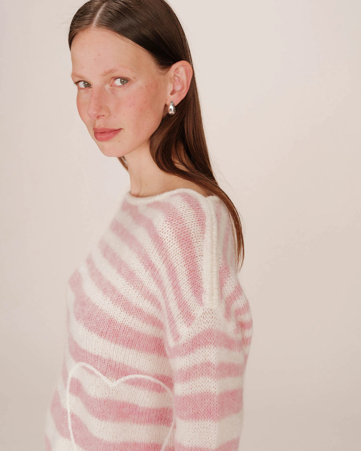 Grace & Mila Sand Cristal Rose Striped Heart Knit