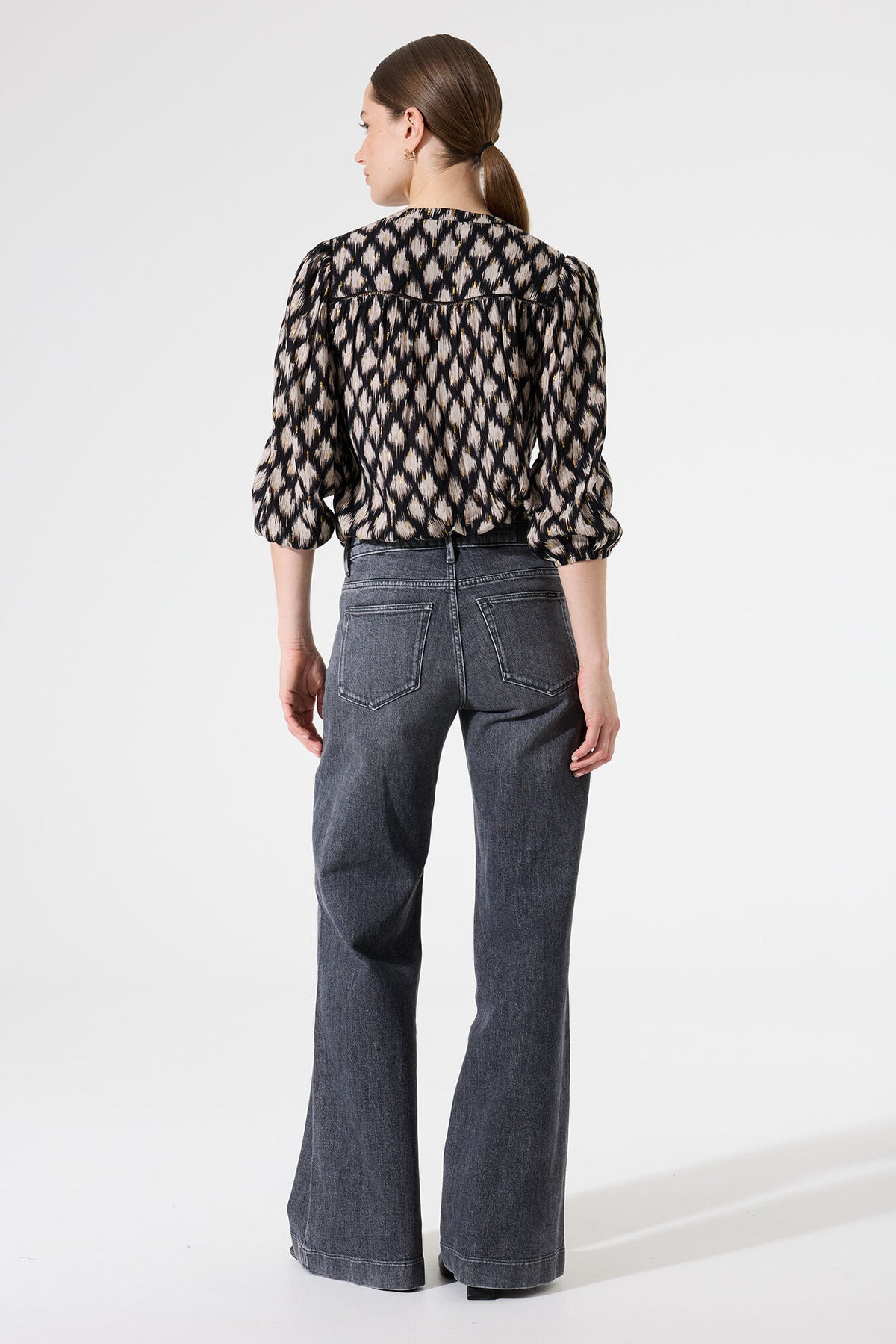 Garcia Black/Beige Printed V-Neck Blouse with Gold Metallic Detailing,  I50230